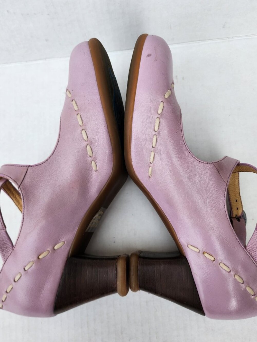 John Fluevog Hey Minstrel Lilac Purple Leather Mary Jane Heels 8.5 Rare Find - Picture 9 of 16